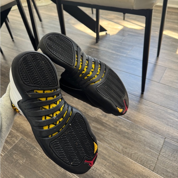 Jordan 12 retro royalty taxi Men's White and Black Sneakers 8 - Picture 5 of 6